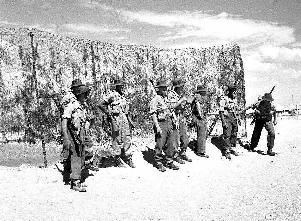 1951 1LF 1950   Fayid    Training Assault Course786
